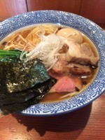 「特製香味鶏だしらーめん（正月限定椿ポーク）　中盛」@麺処 ほん田の写真