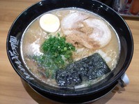 「豚そば銀次郎、大盛り」@らあめん花月嵐 ファブ南大沢店の写真