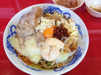 「まぜそば¥750+チーズ¥80+魚盛り¥100」@ジャンプの写真