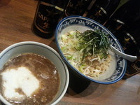 「【年末年始限定】肉盛鰹とろろつけ麺￥880＋ビール」@ラーメンアキラの写真