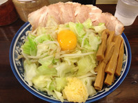 「まぜそば中＋半チャーシュー＋メンマ増し 850円」@なかた屋 神田店の写真