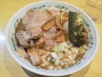 「中華そば＋味玉＋半チャーシュー」@くり山の写真