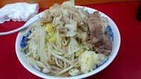 「ラーメン(中)全増し」@モッコリ豚の写真