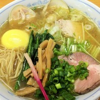 「丸地鶏黄金ラーメン（大蛤入り）1300円」@MENYA 食い味の道有楽の写真