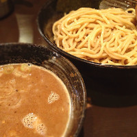 「煮魚出汁つけ麺」@つけめん 美豚 高幡不動店の写真