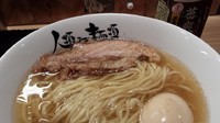 「macro 一つ　750円」@人類みな麺類の写真