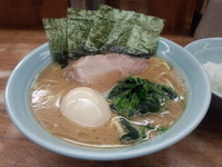 「ラーメン 半熟玉子」@横浜ラーメン 武蔵家 志木店の写真