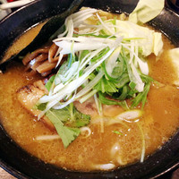 「醤油らーめん　680円」@麺屋 無尽蔵の写真