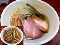 「軍鶏拉麺（塩）750円 ＋ 油飯 150円」@良温(Ra-on)の写真