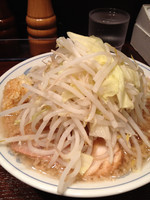 「ラーメン オープン記念価格100円」@らーめん大 江古田店の写真