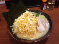 「塩ネギラーメン800円」@横浜家系ラーメン宮本商店の写真