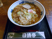 「ラーメン」@湯本ハイカラ中華 日清亭 本店の写真