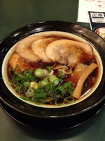 「大阪ブラック太麺」@金久右衛門 阿波座店の写真