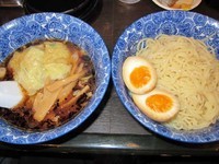 「肉ワンタンつけ麺580円＋麺中盛50円＋味玉80円」@肉厚わんたん麺と手作り焼売 ら麺亭 浅草支店の写真