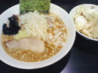 「濃厚味噌＋キャべチャー」@味噌麺 伝堂の写真