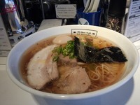 「我流旨味ソバ（醤油）\850＋煮たまご\100」@THE FINEST NOODLES EL DORADOの写真