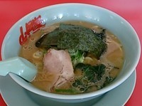 「醤油らーめん」@山岡家 柏店の写真