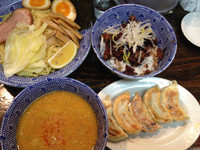 「味噌つけ麺+チャーシュー丼+焼き餃子」@氣華の写真