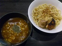 「【1月限定】カレーつけ麺（〆のライス付き） ￥900」@麺処 ほん田 nijiの写真