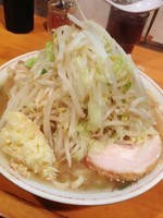 「小ラーメン(ニンニク・ヤサイマシ) 650yen」@豚星。の写真