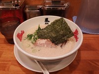 「とんこつラーメン」@博多風龍 西武新宿店の写真