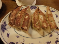 「餃子(200円)他」@ウエスト 中華麺飯 麦野店の写真