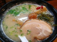 「特選塩らーめん＋味玉」@らーめん しおの風 本店の写真