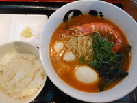 「海老塩ラーメン（並盛）＋味付玉子＋ライス」@のぶの写真