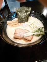 「濃厚鶏だし塩ラーメン(750円)」@らーめんなが田の写真