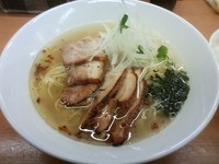 「鶏塩らーめん」@富白 御徒町本店の写真