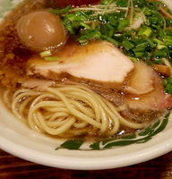 「醤油、味玉（800円）」@G麺7の写真