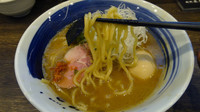 「景虎らーめん（豚骨魚介）700円＋大人の味玉」@麺処 景虎 戸塚安行店の写真