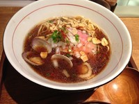 「牛骨ラーメン」@ラーメン酒場 7の写真