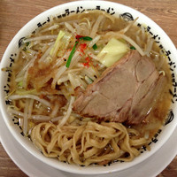「野郎ラーメン　￥６８０」@野郎ラーメン 西武新宿駅前店の写真
