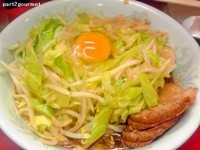 「汁なしラーメン+生たまご 「魚粉ヤサイニンニク」(650円)」@ラーメン二郎 環七一之江店の写真