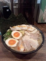 「特製やっとこらー麺」@麺屋やっとこ 三田店の写真