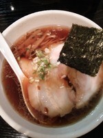 「醤油ラーメン」@麺屋月虹の写真