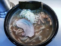 「濃厚豚骨魚介らーめん　750円」@豚骨一燈の写真