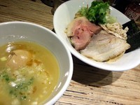 「鶏つけそば塩（鶏×ホタテ）￥750＋くずれ玉子¥30」@NOODLE STOCK 鶴おかの写真