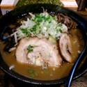 黒ひげラーメン (黒油)￥660