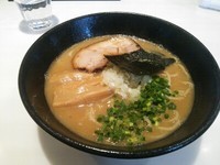 「鶏将ラーメン」@濃厚ら－めん 鶏将 TORISYOの写真