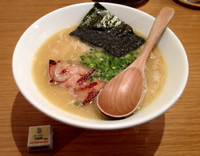 「らーめん（ぽてり）680円」@鶏ポタラーメン THANK 大門店の写真