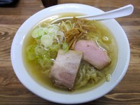 「塩らー麺」@くじら食堂の写真