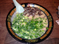 「ラーメン 青ネギ増し キクラゲ」@一蘭 千葉出洲港店の写真