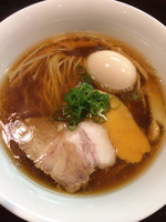 「味玉醤油らぁ麺」@らぁ麺 すぎ本の写真