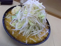 「味噌（麺硬め・ヤサイニンニク）」@ラーメン二郎 京成大久保店の写真