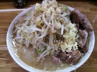 「小ラーメン　ヤサイニンニクアブラ　650円」@ラーメン二郎 赤羽店の写真