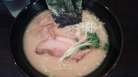 「濃厚鶏だし醤油らーめん」@らーめんなが田の写真