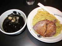 「つけ麺・黒・並　750円」@麺屋武蔵 武骨相傳の写真