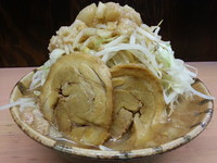 「ラーメン（全増し）￥700」@魔人豚の写真